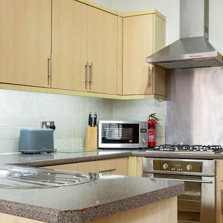 5 Mins Walk From Centre, Spacious City Apt, Open-Plan Нотингам Екстериор снимка